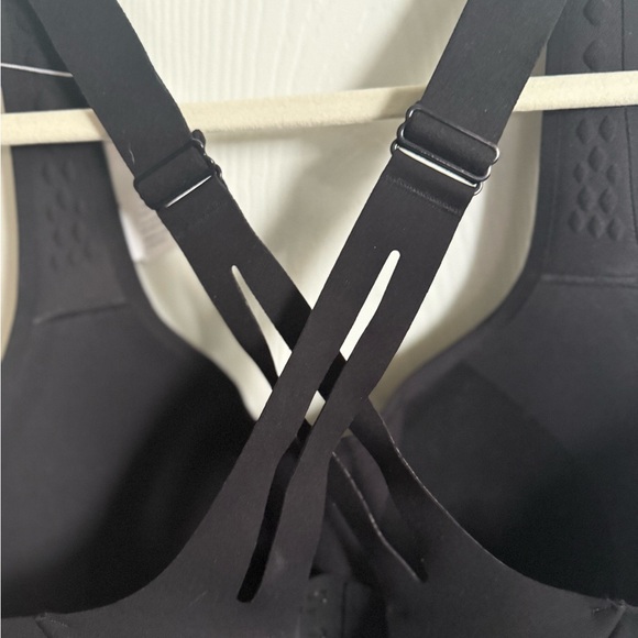 Black Women's Sports Bra - Picture 5 of 7